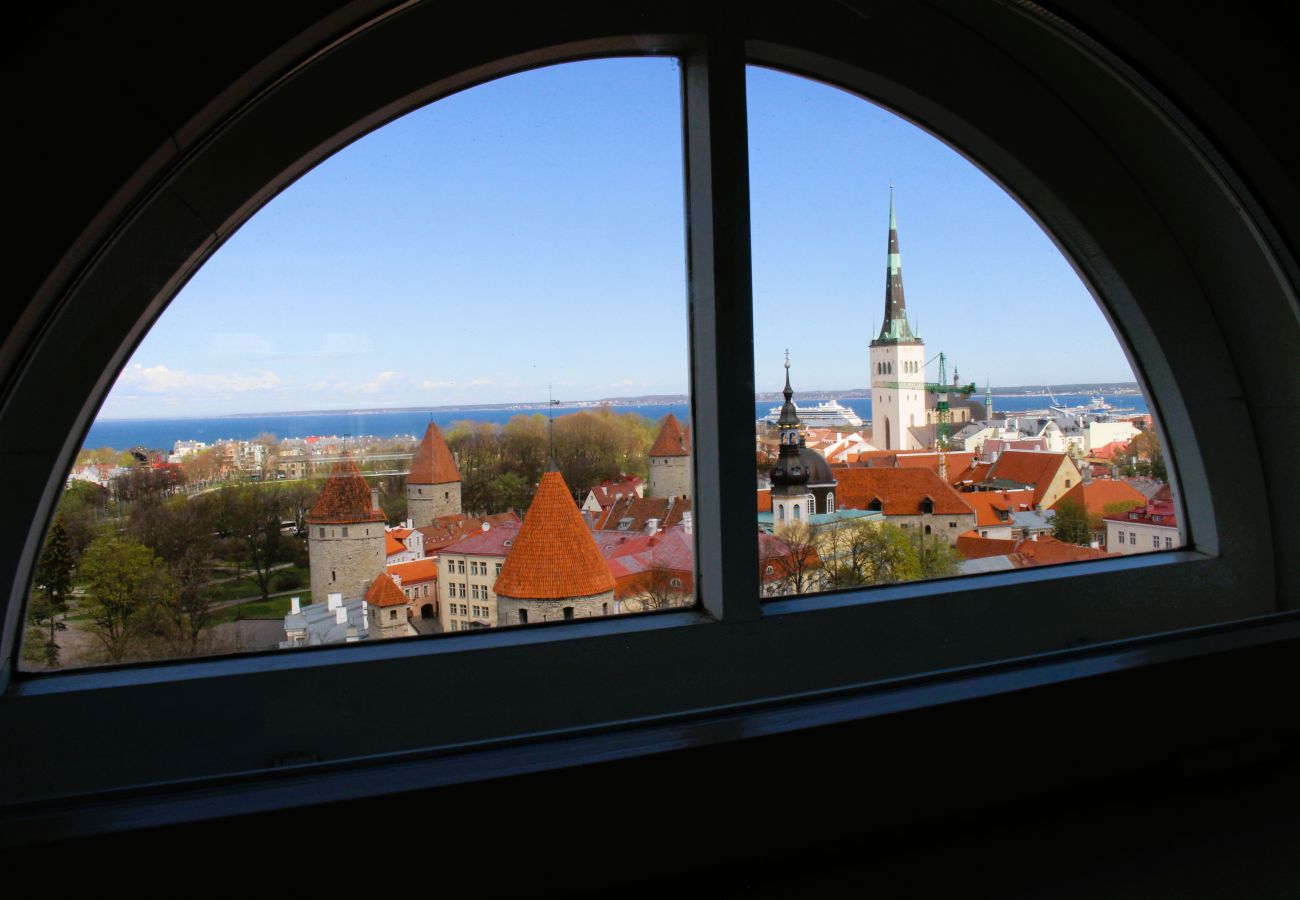 Apartment in Tallinn - Luxury Light&bright Old Town jewel 