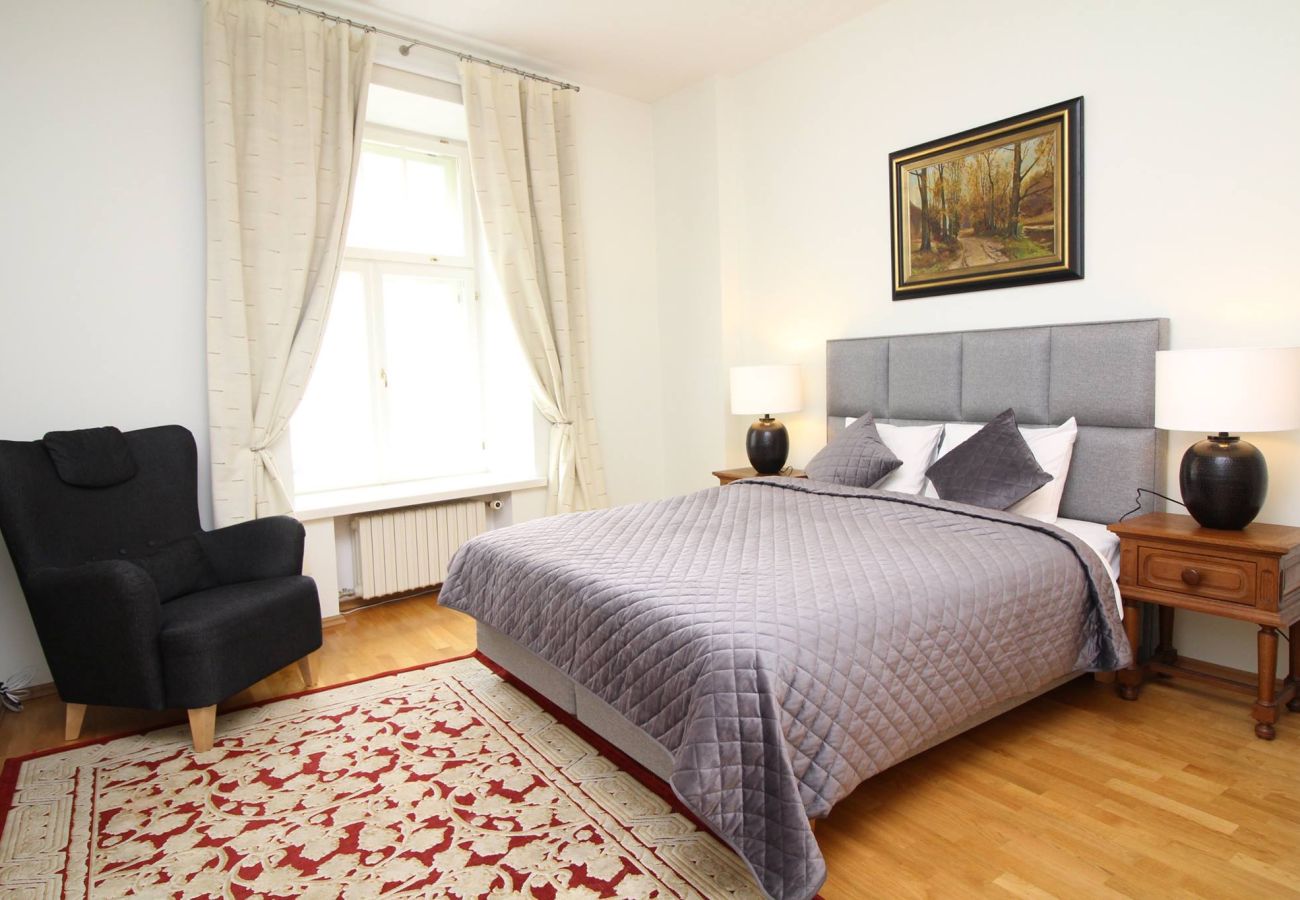 Apartment in Tallinn - Luxurious 2 BR with sauna in Old town 