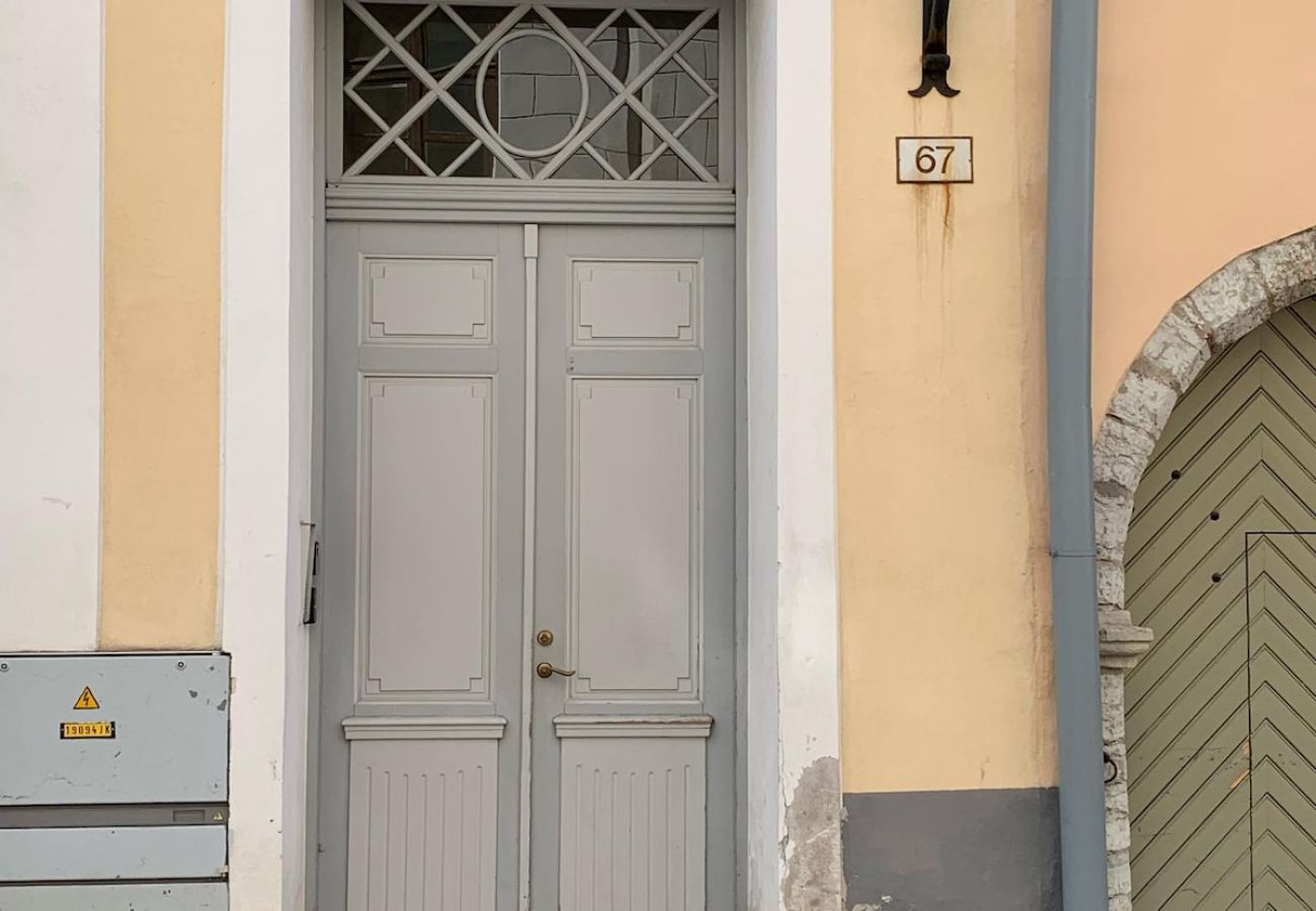 Apartment in Tallinn - 2 bedroom & 2 bathroom luxury property in Old Town 