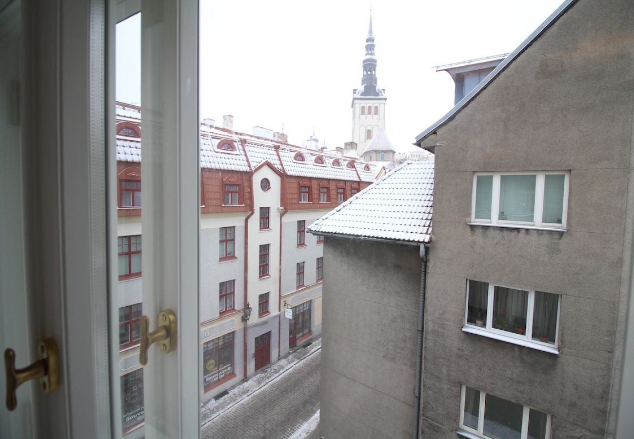 Apartment in Tallinn - 2 bedroom with views and sauna In Old Town 