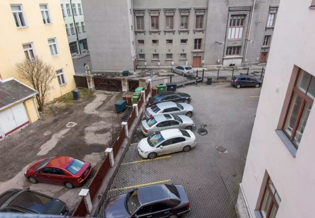 Apartment in Tallinn - 1 BR between Freedom Square and Town Hall Square 