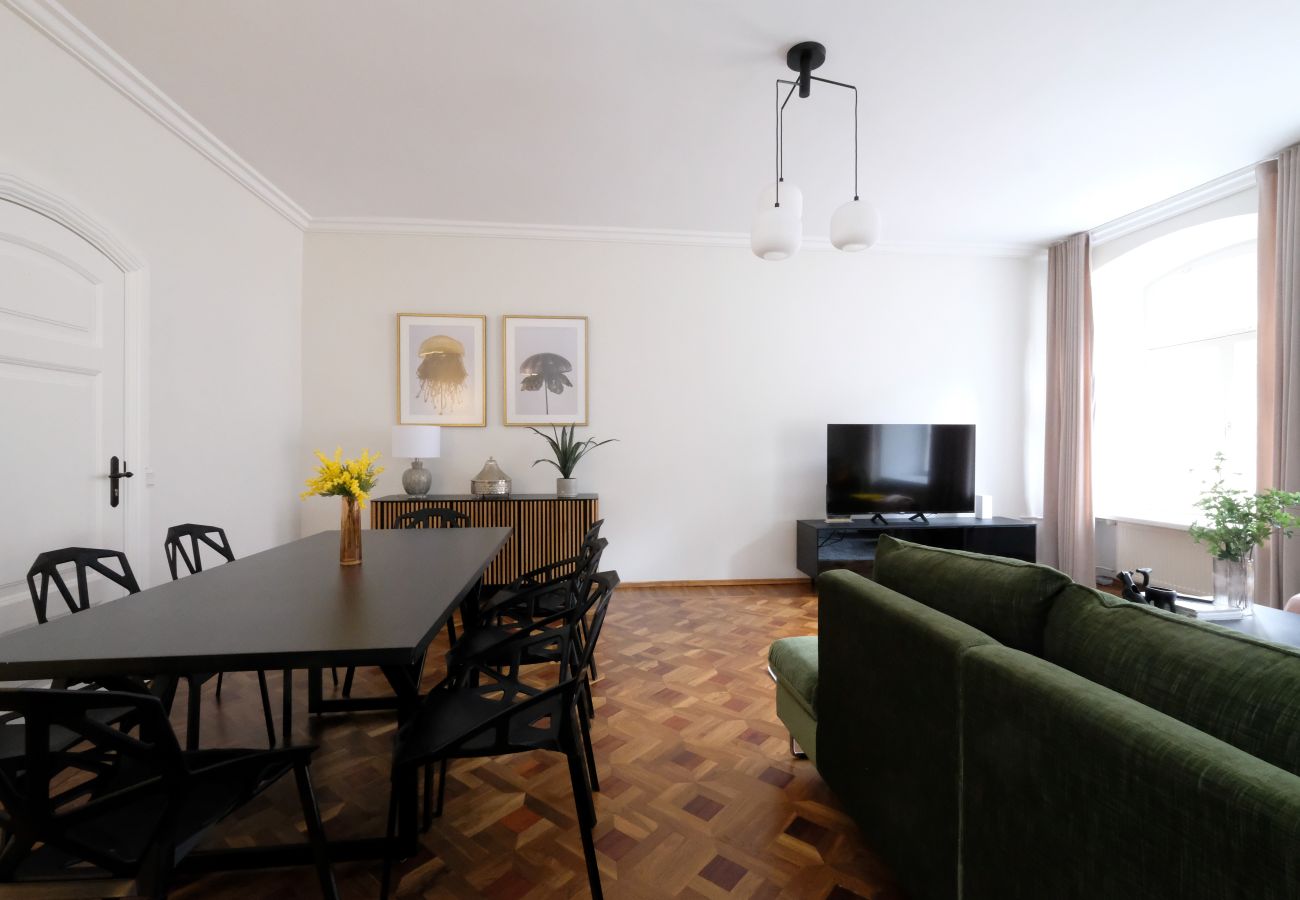 Apartment in Tallinn - 4 bedroom apartment in Toompea Old town