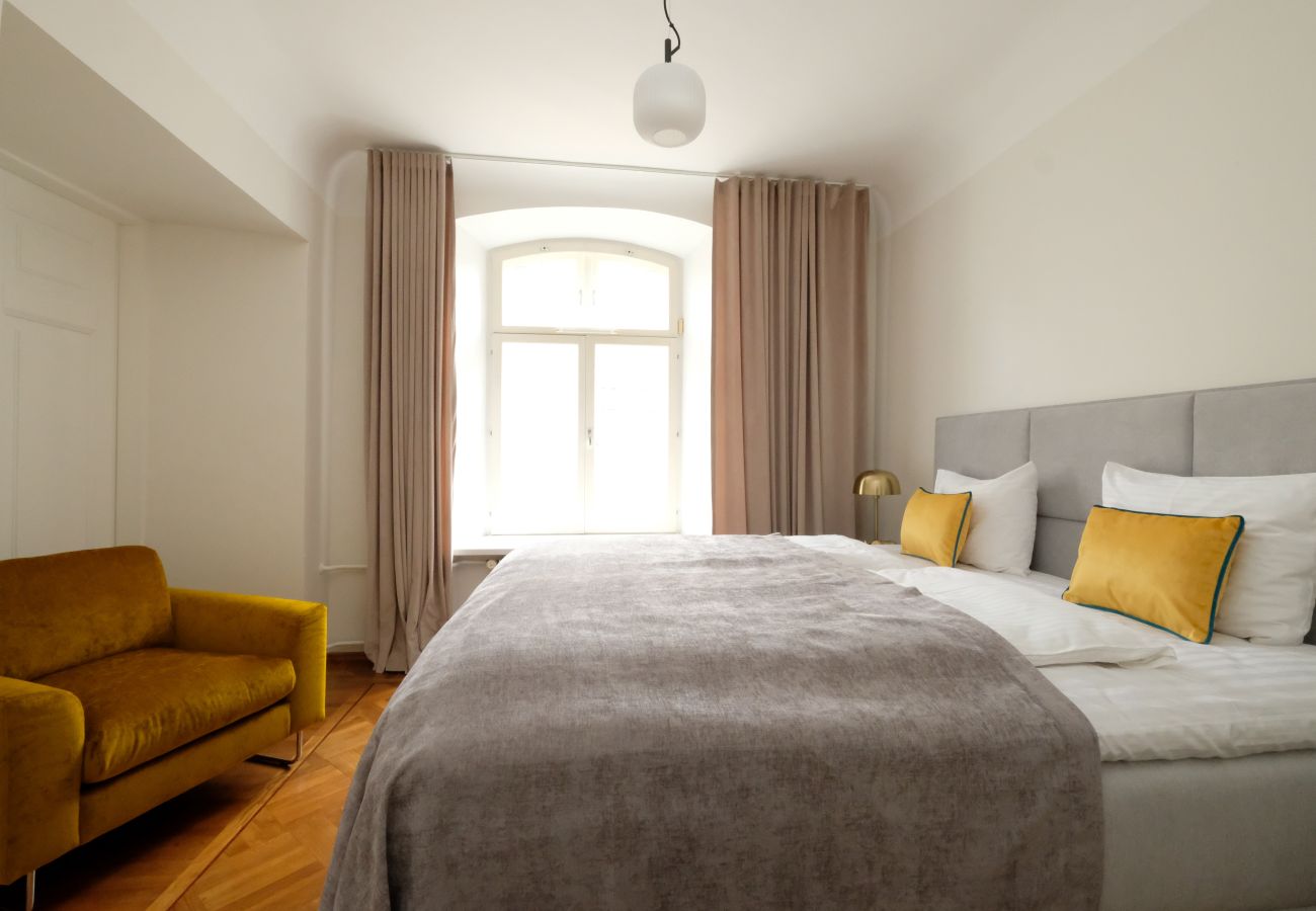 Apartment in Tallinn - 4 bedroom apartment in Toompea Old town